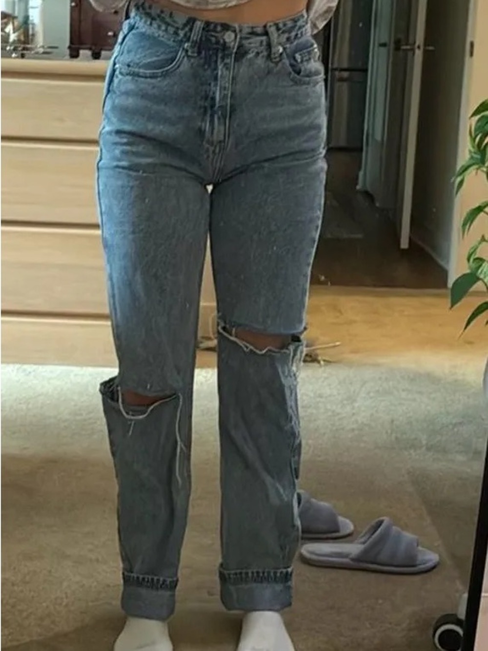 White Fox Boutique High-Waist Distressed Straight-Leg Jeans in Washed Blue